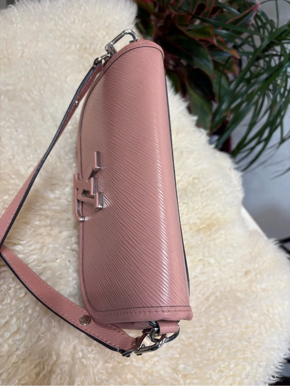 Louis Vuitton Epi Buci Leather Shoulder Bag *EUC